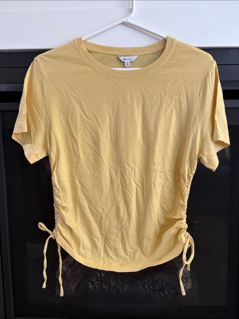 ❤️‍🔥3/$20 Reitmans Pale Yellow Side-Ruche Short Sleeve Tee